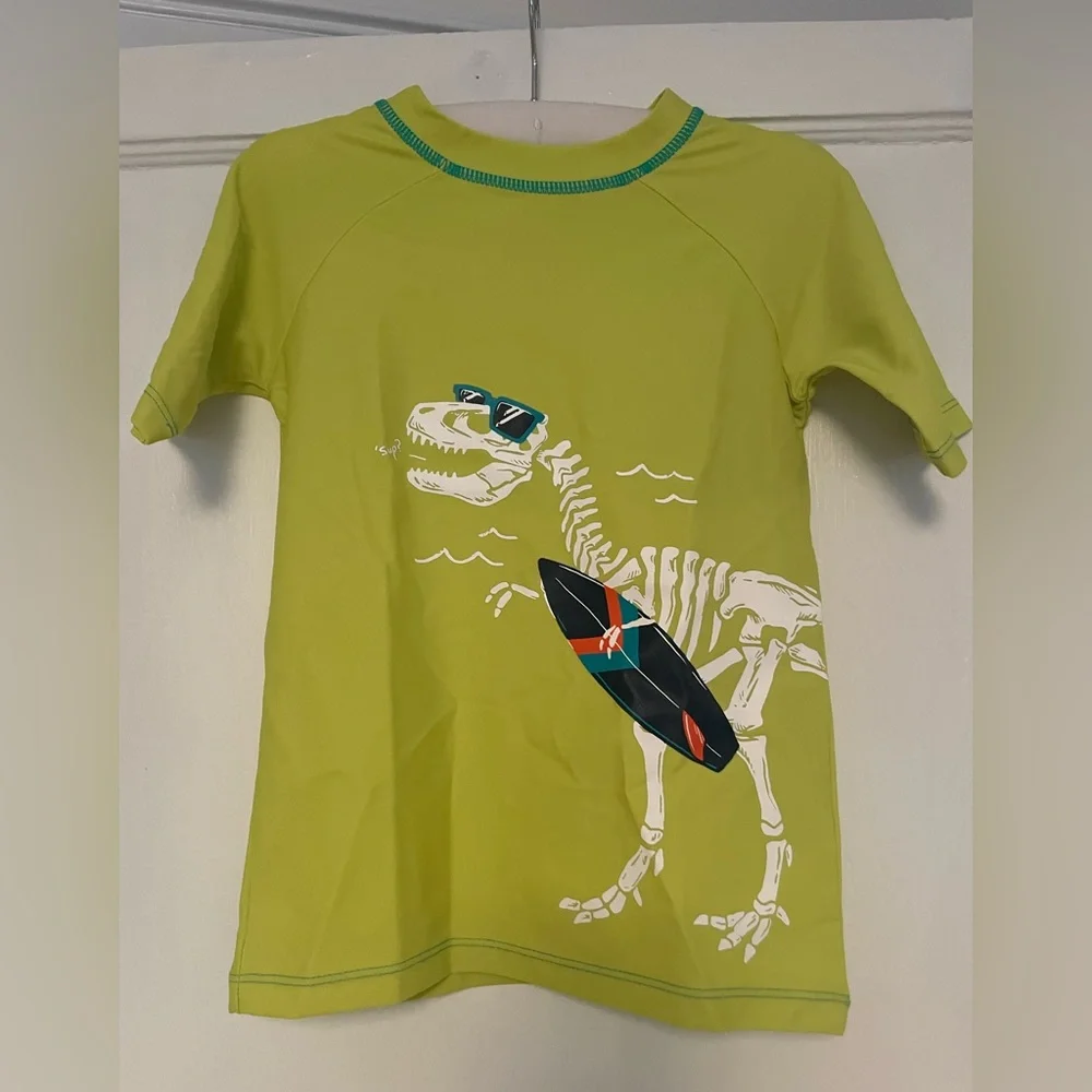 NWT Hatley Dino fossils short sleeve boys’ rash guard - Picture 1 of 2